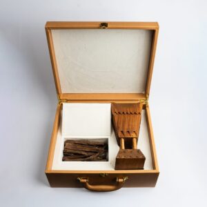 مبخرة تراثية مع الحقيبة